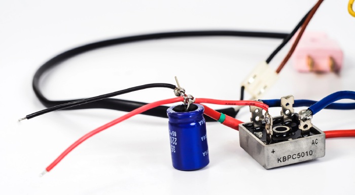 Tranfromer AC power to DC power with diode bridge and capacitor