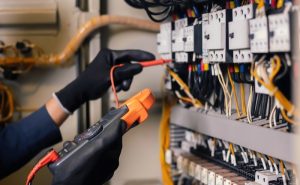 A featured image for Differences Between Electrician and Electrical Contractor article