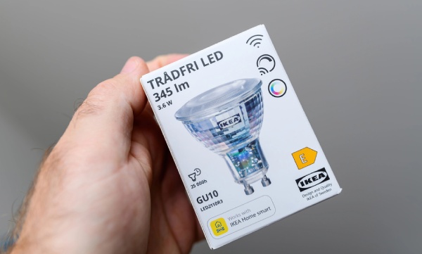LED light bulb packaging