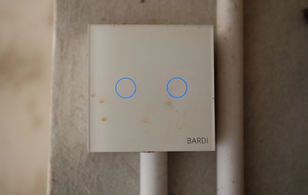 Smart touch light switches