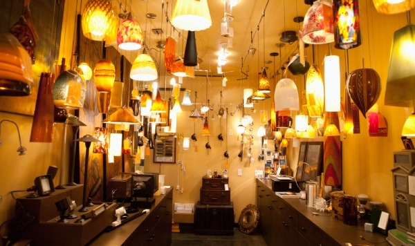 Lighting fixtures display